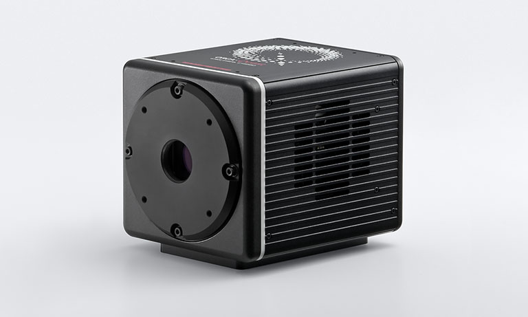 qCMOS camera