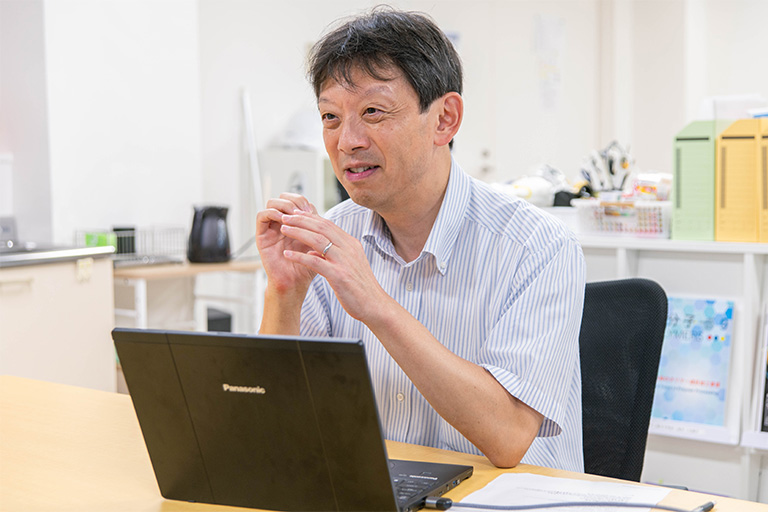 International Center for Synchrotron Radiation Innovation Smart, Dr. Wataru Yashiro